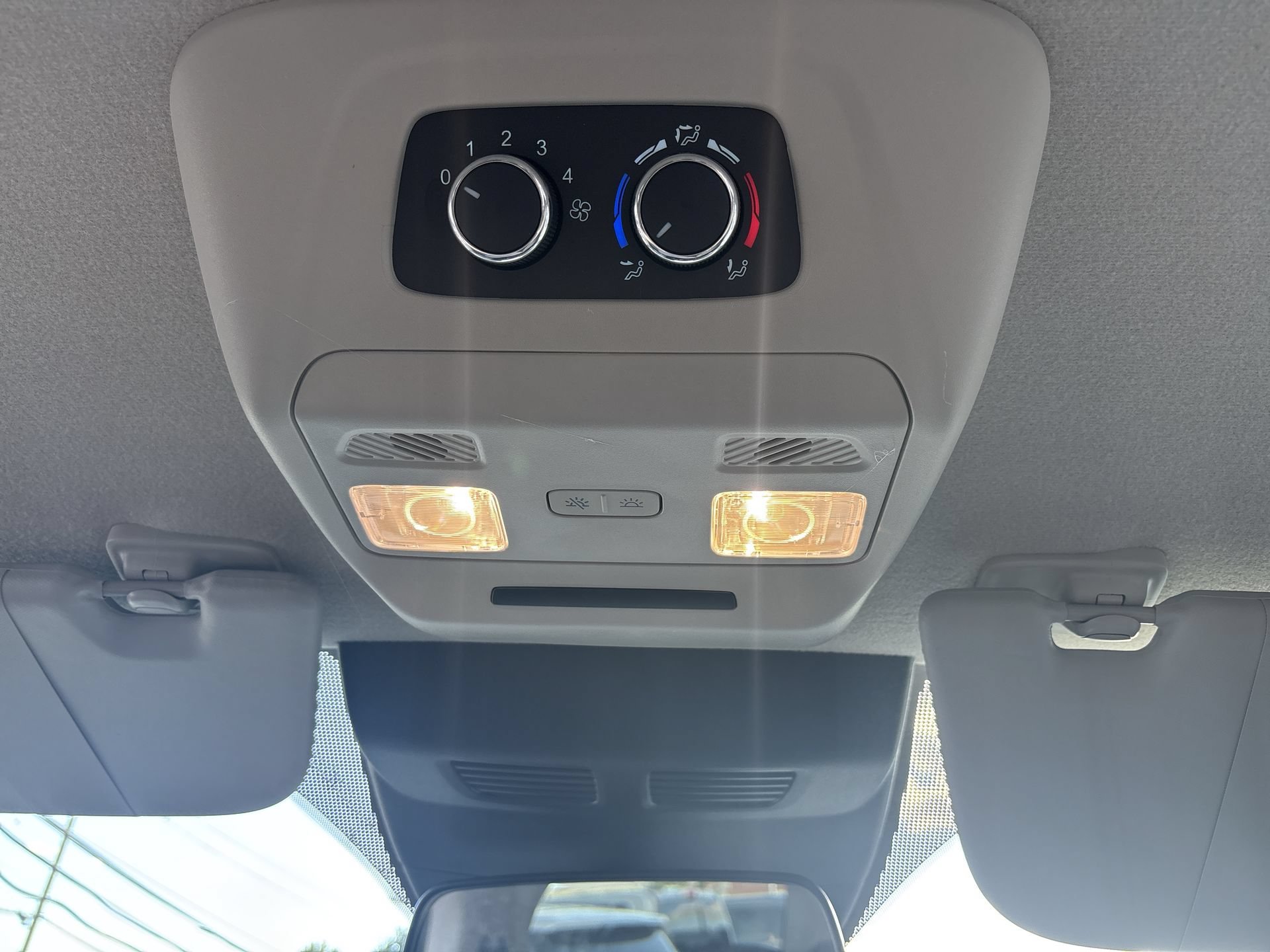 New 2026 Oxford White Ford XL image 28