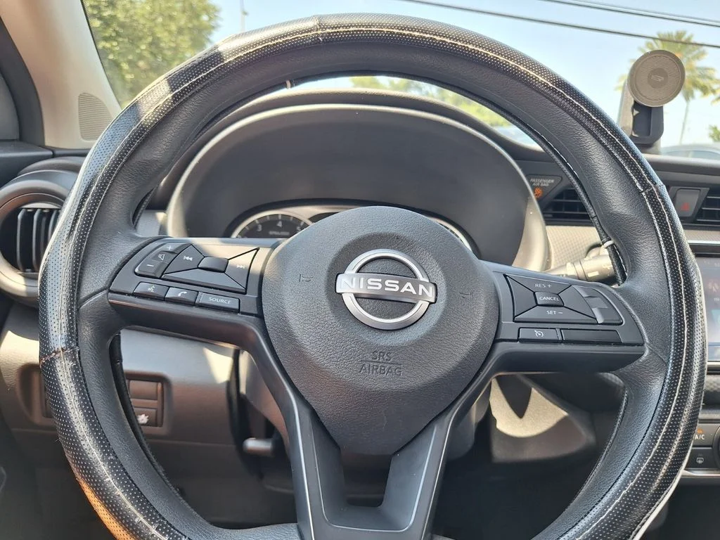 Used 2025 White Nissan S image 14