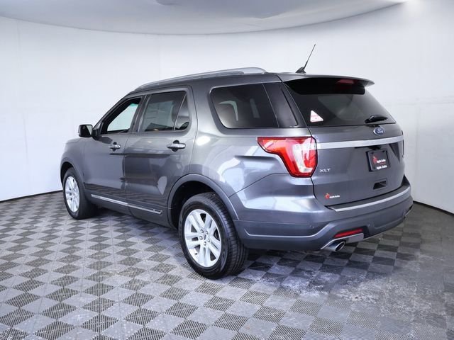 Certified Used 2018 Gray Ford XLT image 6