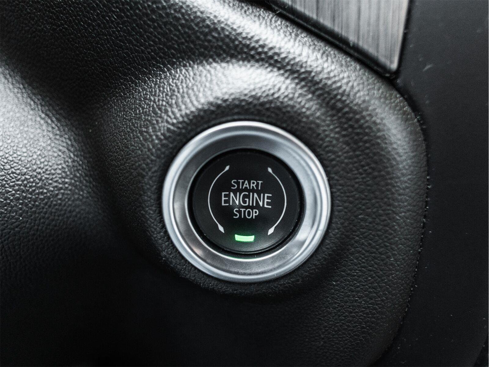 Certified Used 2020 ONYX BLACK GMC Denali image 18