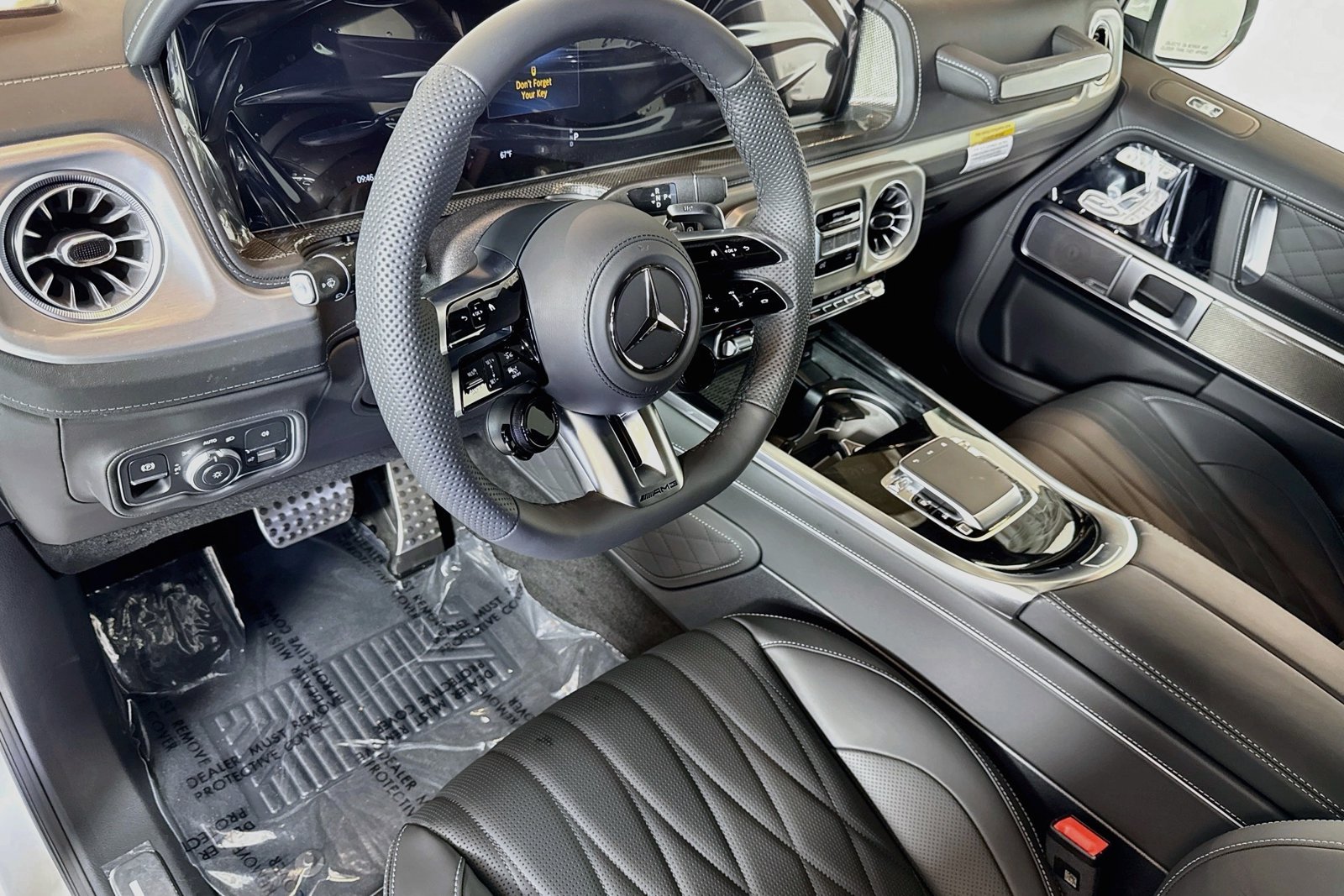 New 2027 Polar White Mercedes-Benz AMG® G 63 image 9