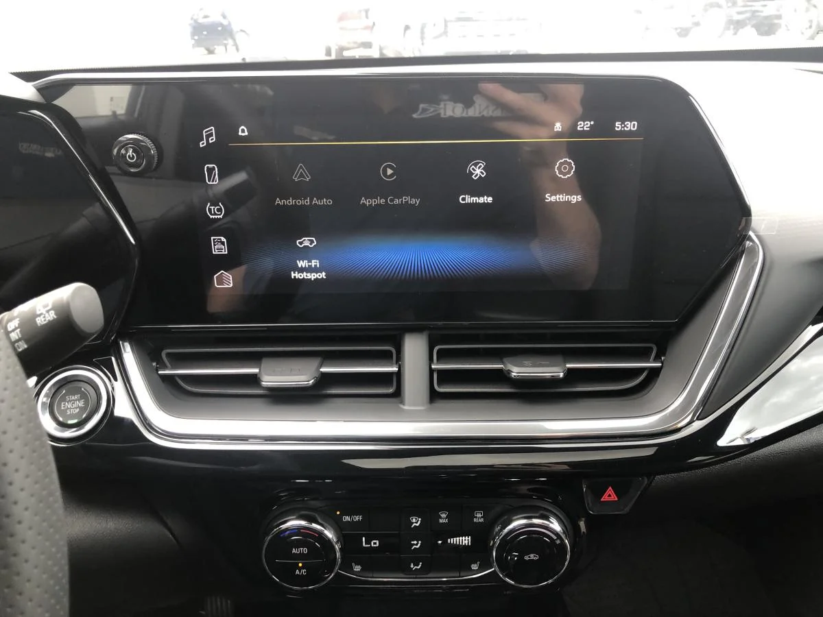 New 2026 Black Chevrolet Fwd 4dr 2rs image 14