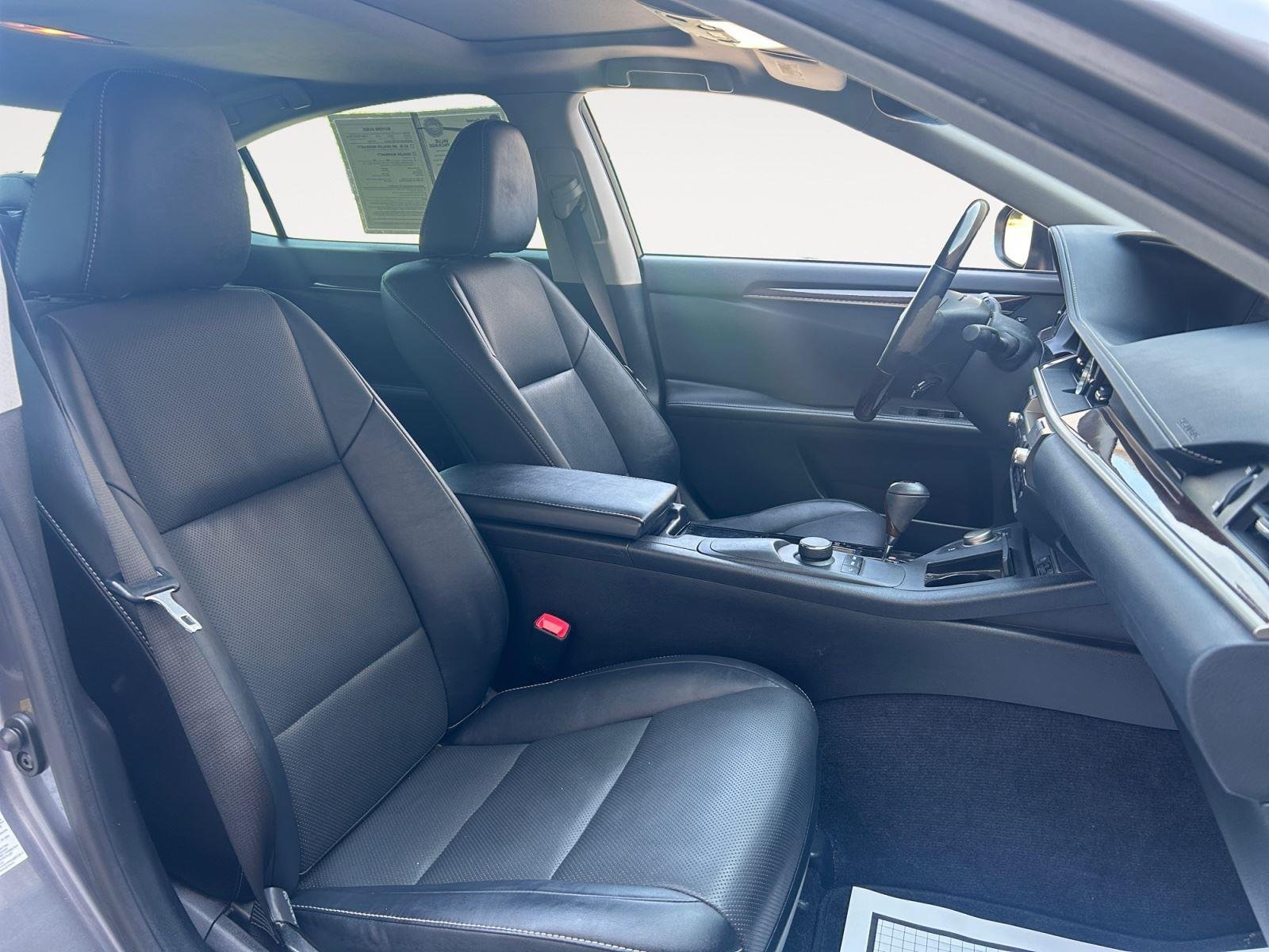 Used 2015 Nebula Gray Pearl Lexus  image 15