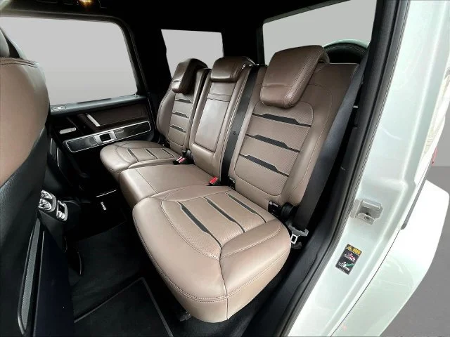 Used 2024 White Mercedes-Benz 4MATIC® image 25