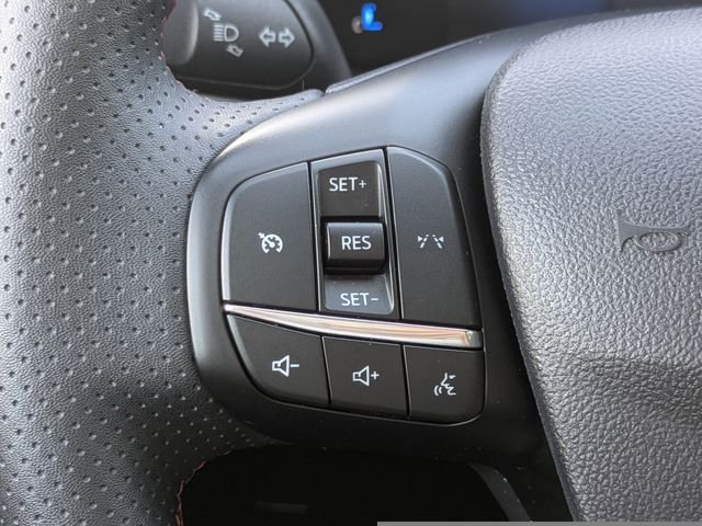 Used 2025 Gray Ford ST-Line image 26