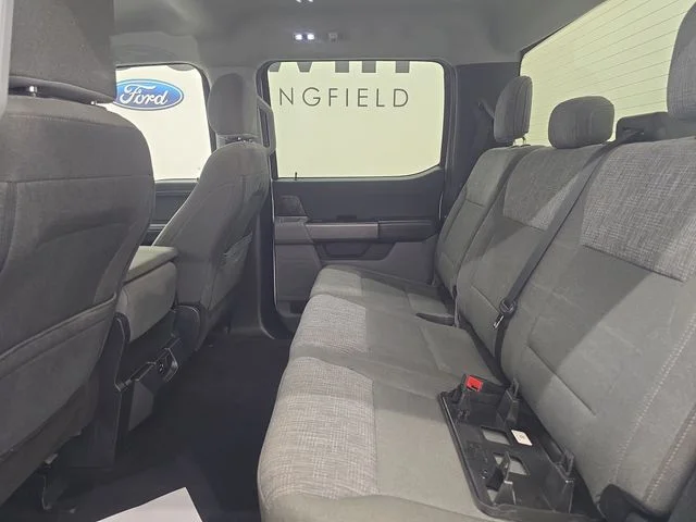 Certified Used 2021 Oxford White Ford XLT image 16