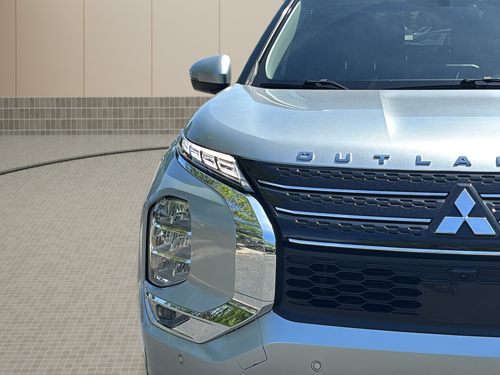 2022 Mitsubishi Outlander SEL Special Edition - Photo 10