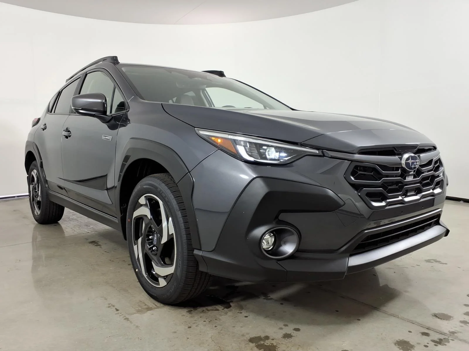 New 2026 MAGNETITE GRAY PEARL Subaru Limited Hybrid image 54