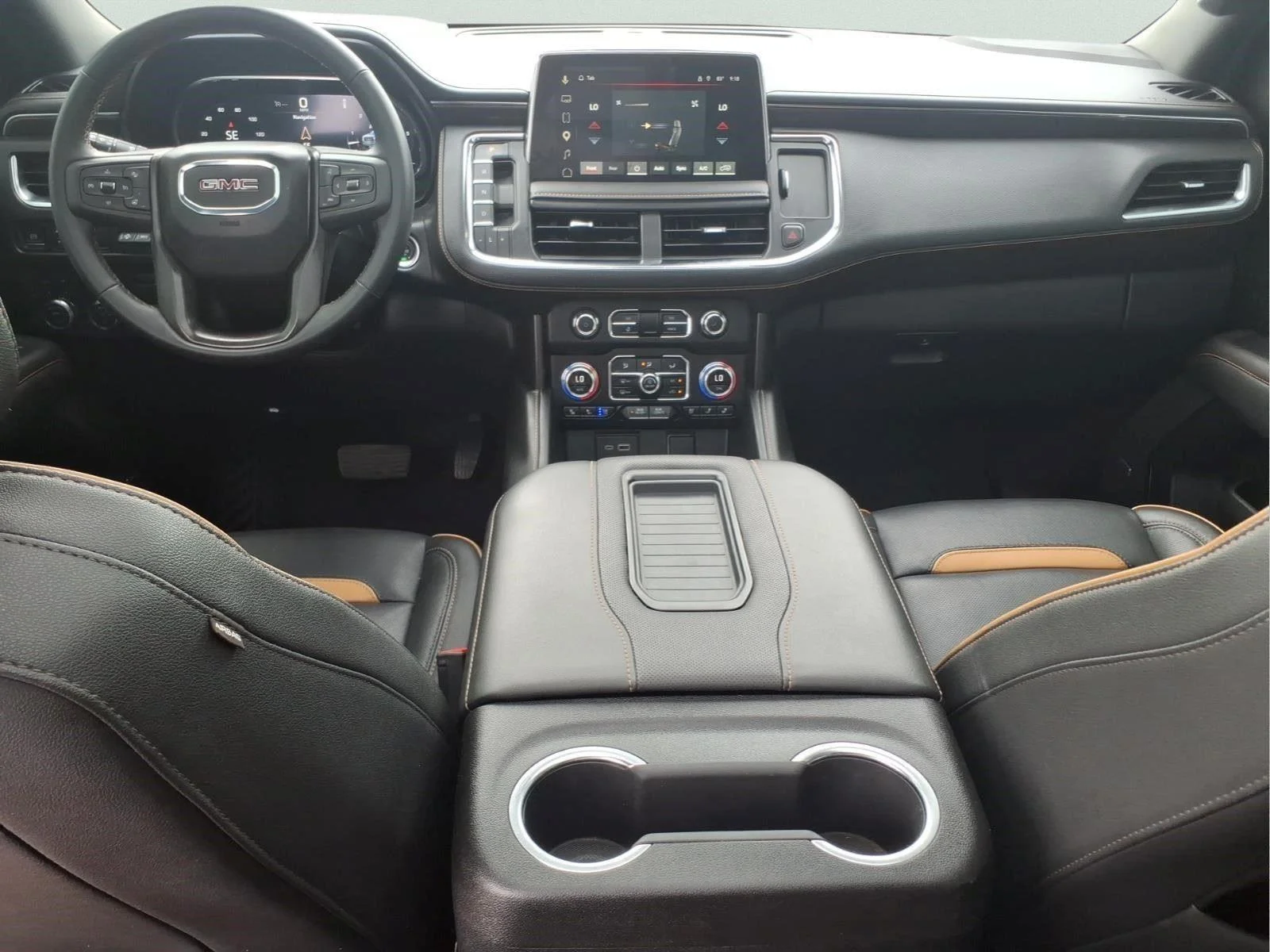 Used 2024 White Frost Tricoat GMC AT4 image 16