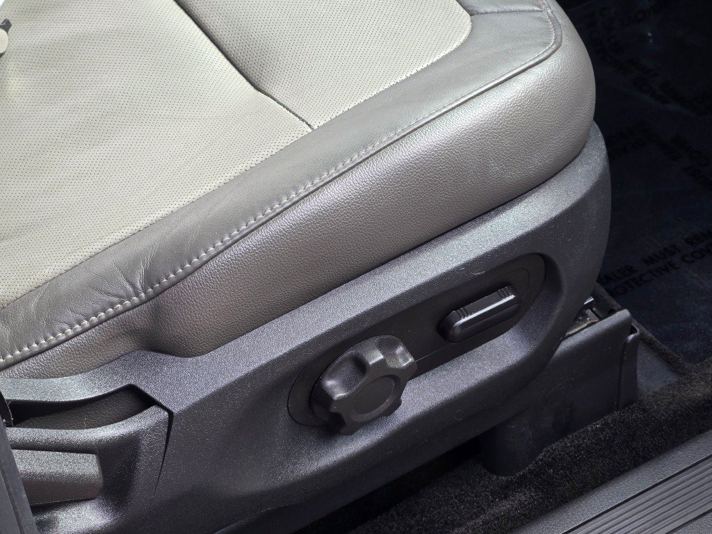 Used 2017 Burgundy Ford SEL image 8