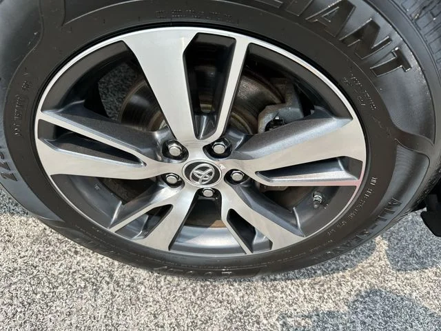 Used 2017 Blue Toyota XLE image 21