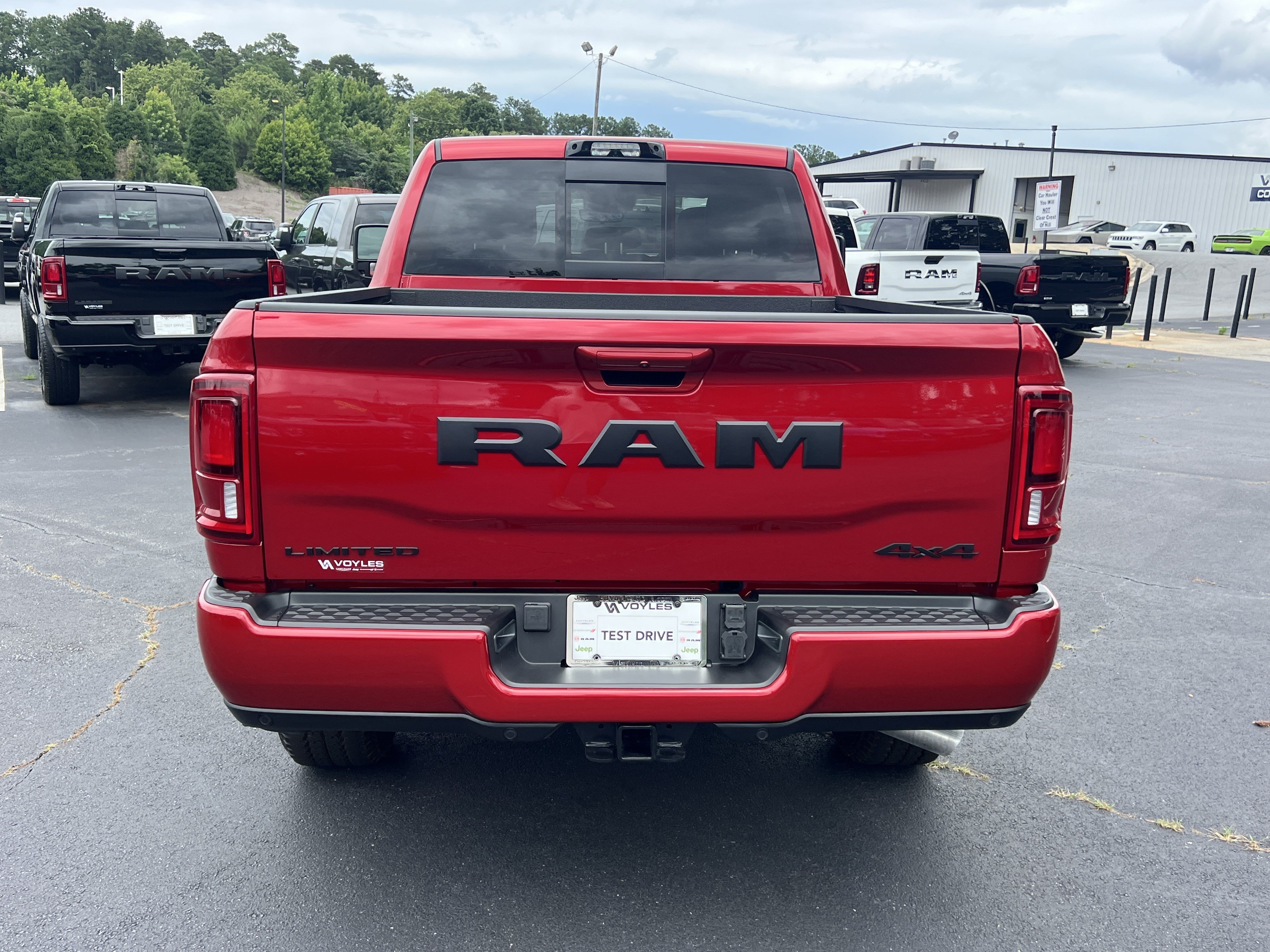 New 2026 Molten Red Pearlcoat Ram Limited image 7