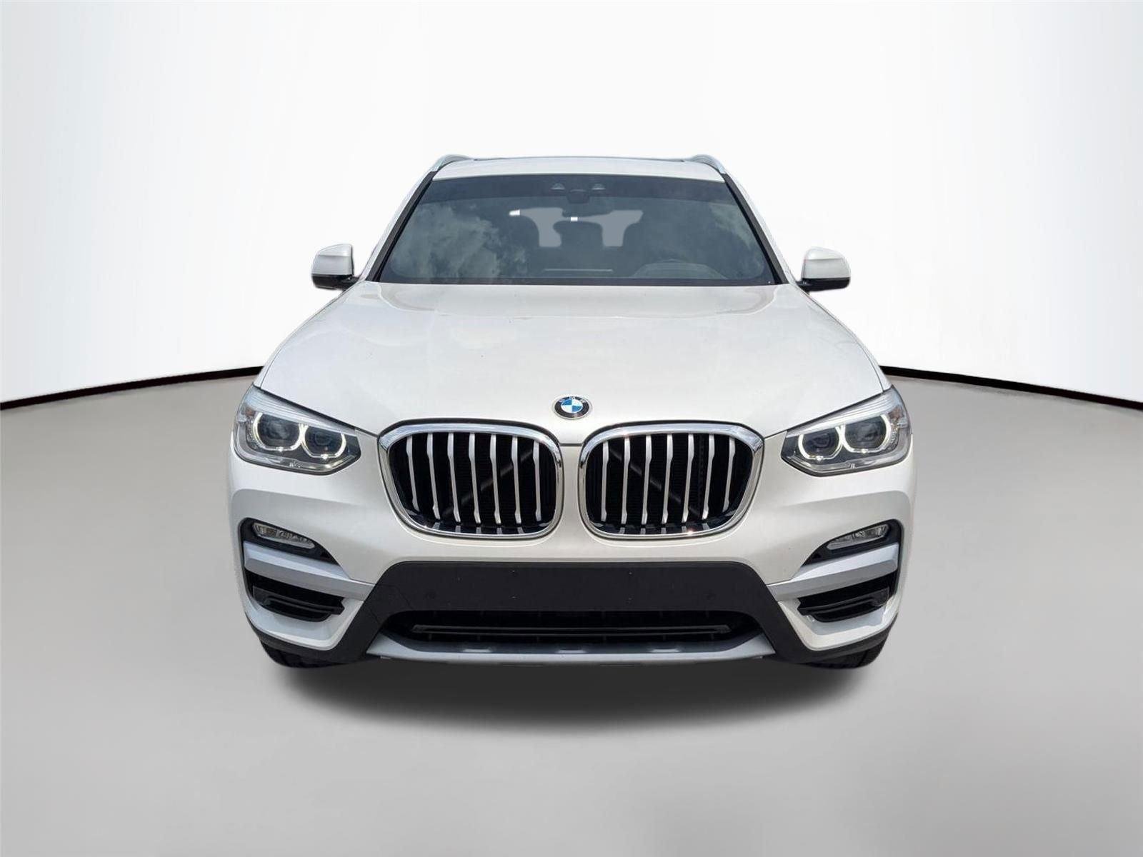 Used 2019 Mineral White Metallic BMW xDrive30i image 2