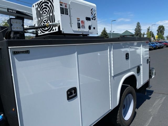 2025 Ford F-600 Super Duty Chassis Cab XL - Photo 18