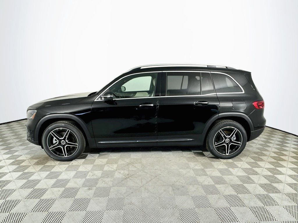 New 2026 Night Black Mercedes-Benz GLB 250 image 35