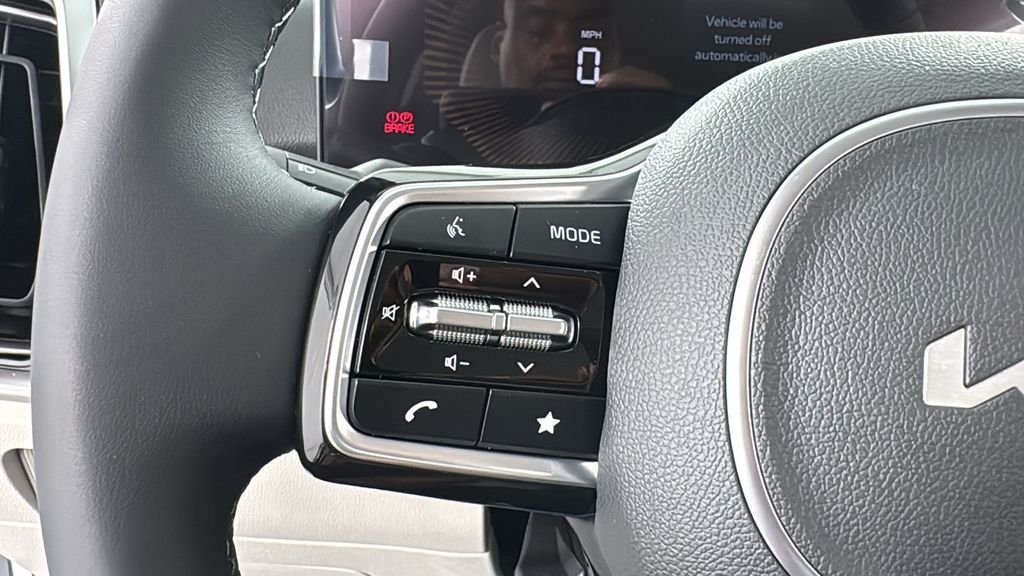2025 Kia Sorento S - Photo 21