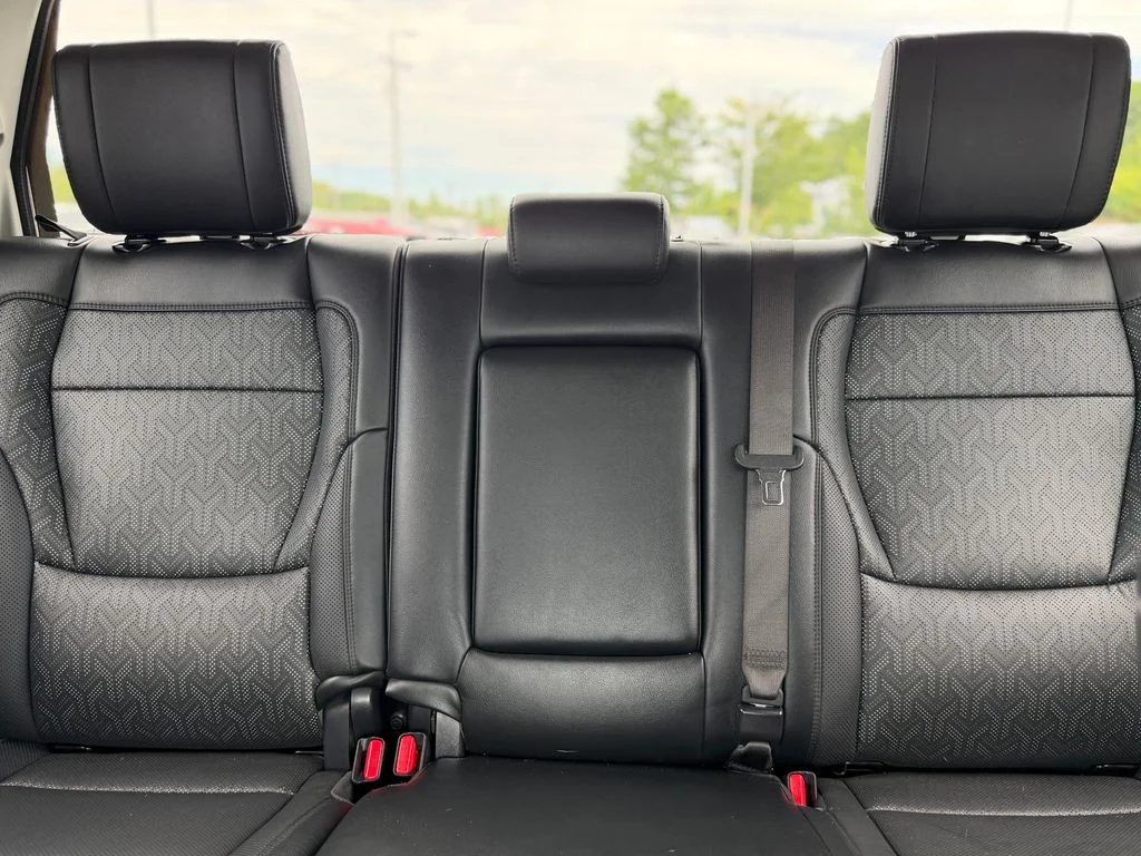 Used 2023  Toyota Limited image 28