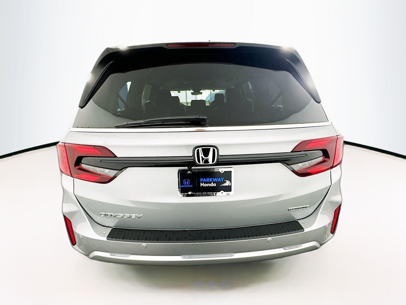 Used 2026 Silver Honda Touring image 9