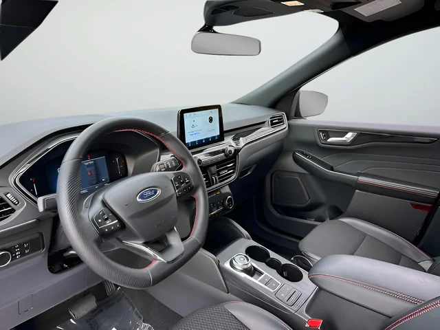 Used 2025 Gray Ford ST-Line image 11