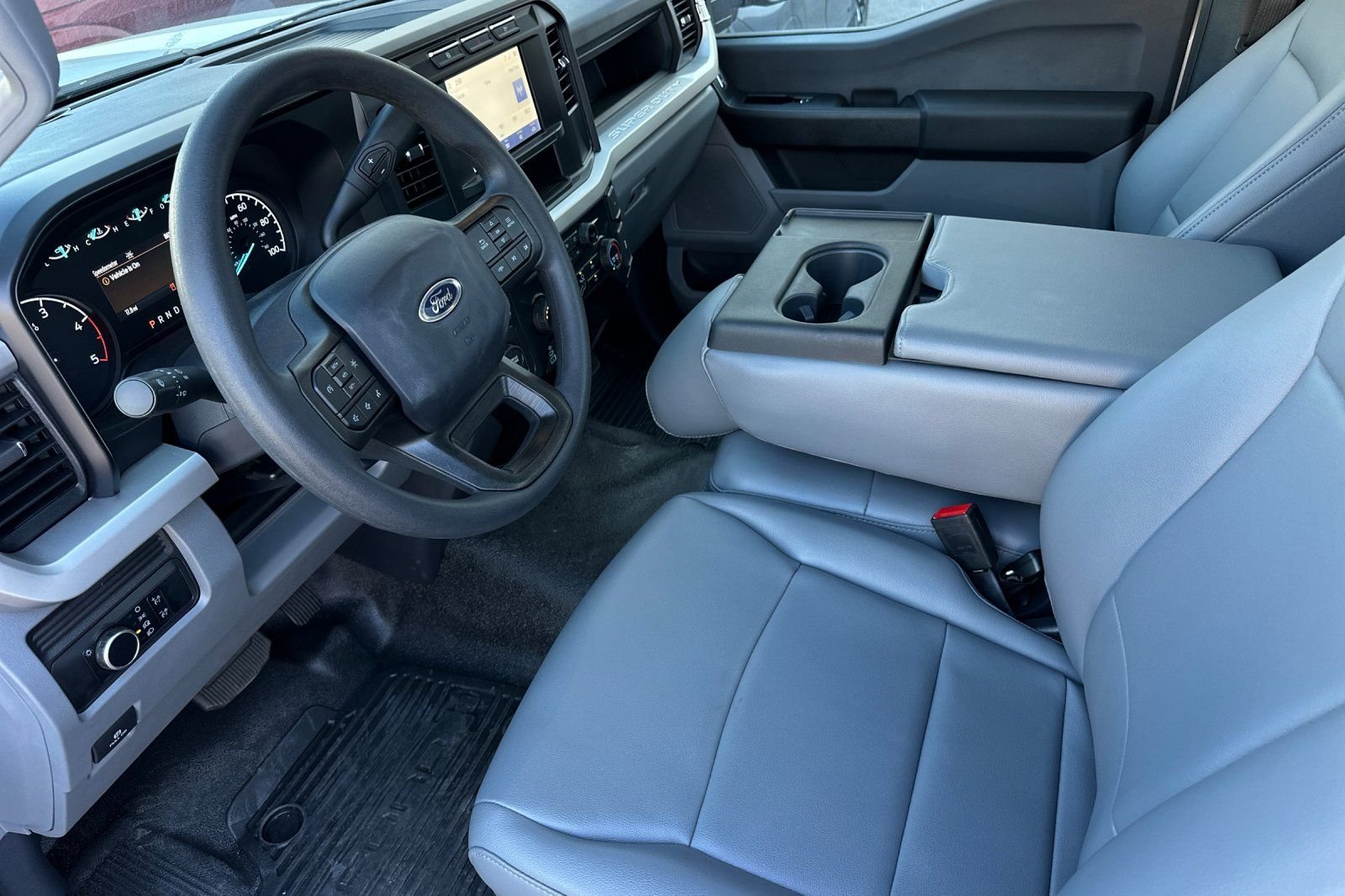 2024 Ford F-450 Super Duty Chassis Cab XL - Photo 9