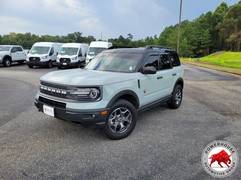 Used 2024 Green Ford Badlands image 1