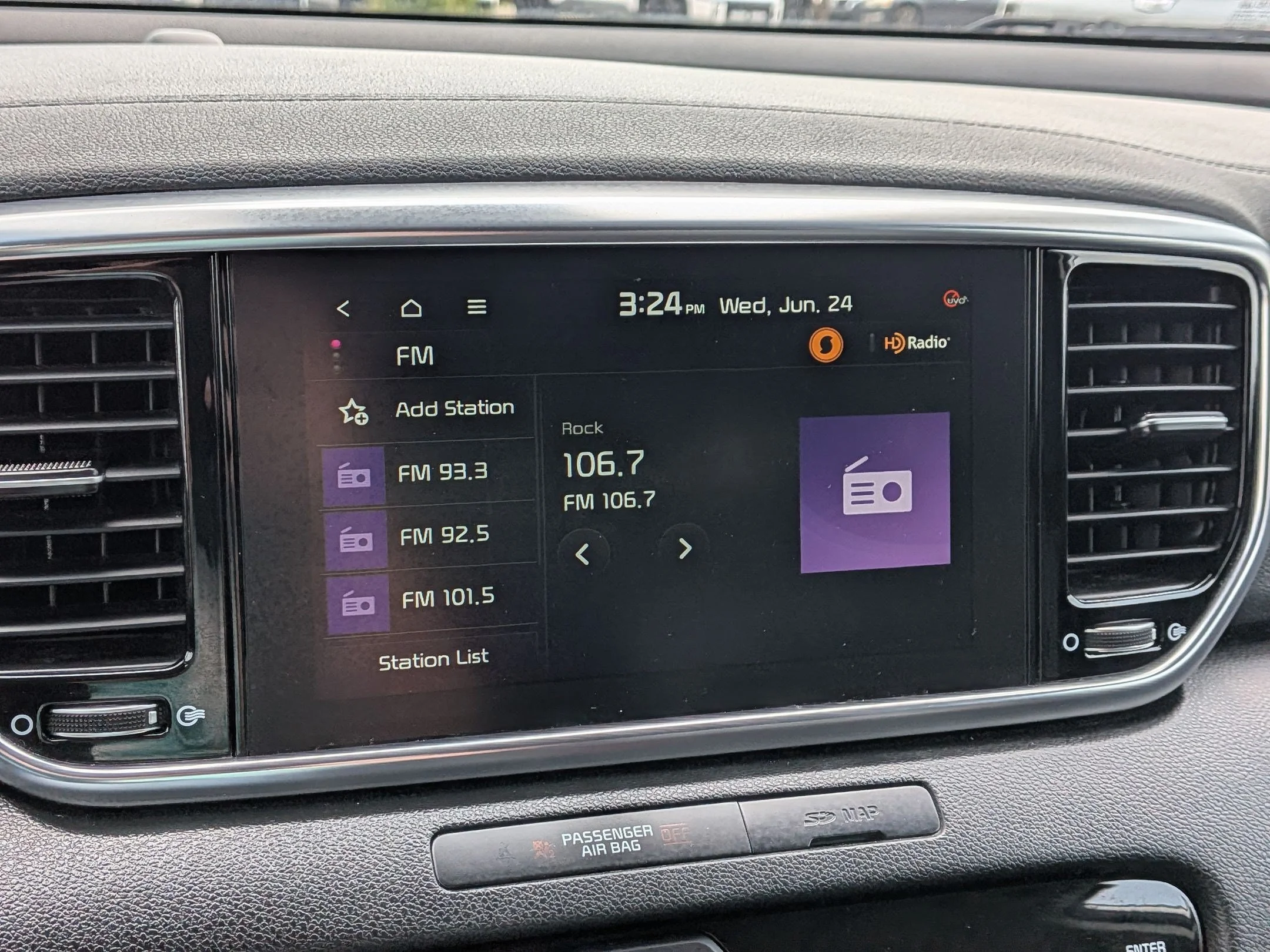 Used 2021 Snow White Pearl Kia EX image 19