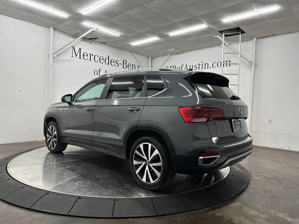 Used 2022 Gray Volkswagen 1.5T SE image 5
