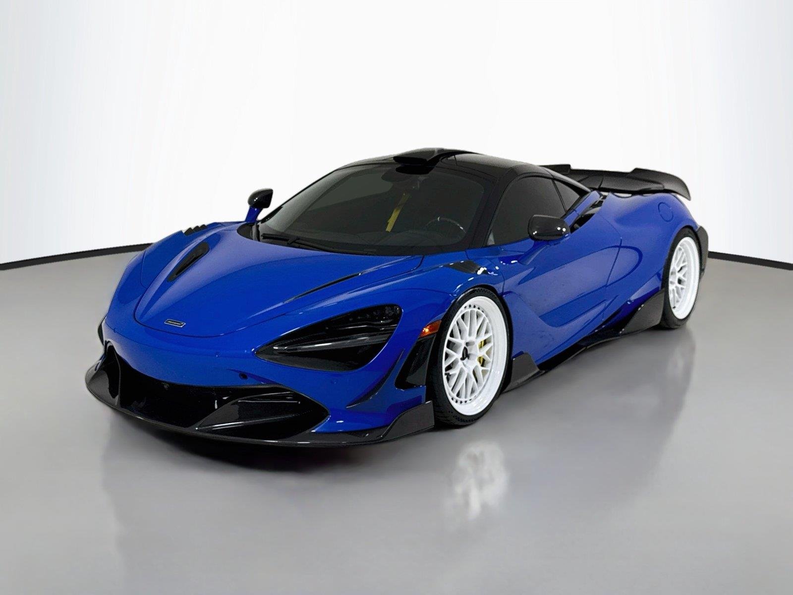 Used 2021 MSO Paris Blue / Miami Blue Wrap McLaren Performance | Full Ryft Body Kit | Carbon Steering Wheel | Exhaust | Custom Wheels image 10