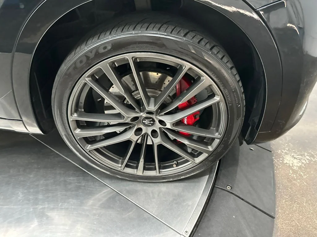 Used 2022 Black Maserati Trofeo image 9