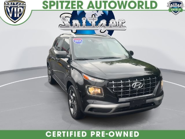 Used 2025 Black Hyundai SEL image 5