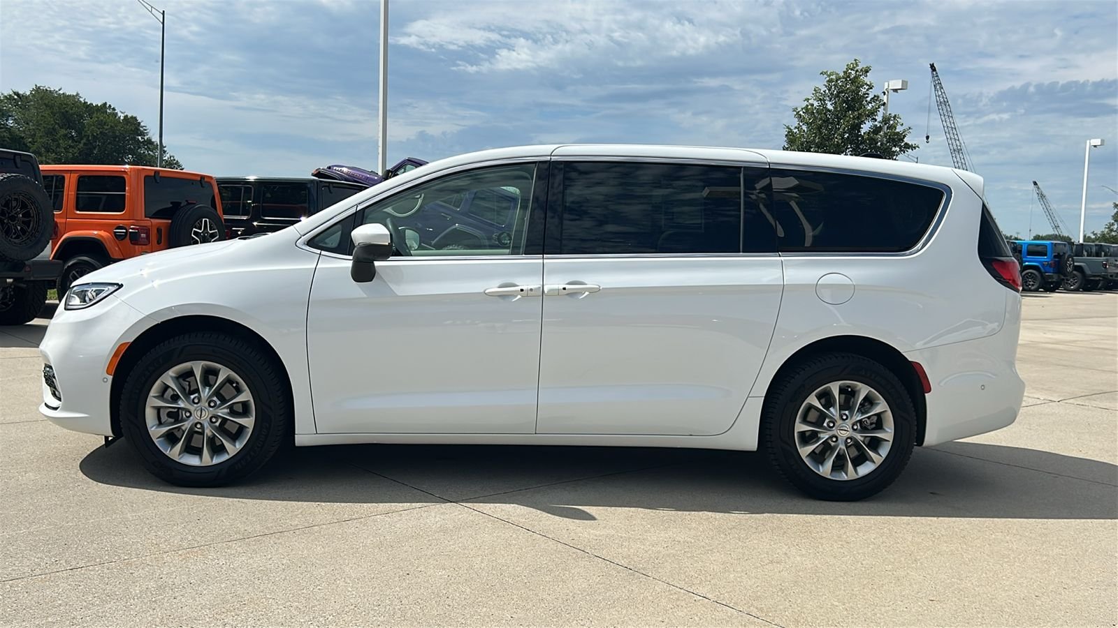 Certified Used 2023 White Chrysler Touring L image 7