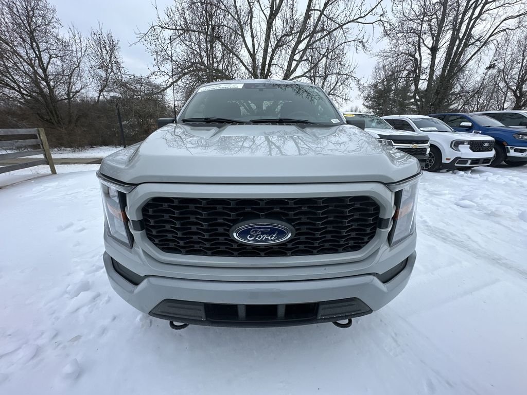 Used 2023 White Ford XL image 26