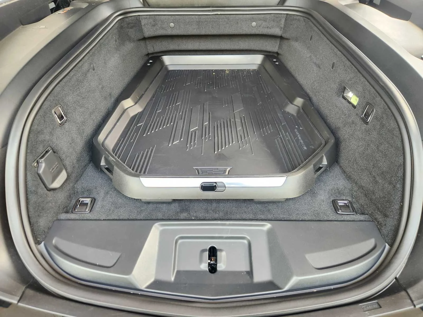 New 2026 Luna Metallic Cadillac Sport image 22