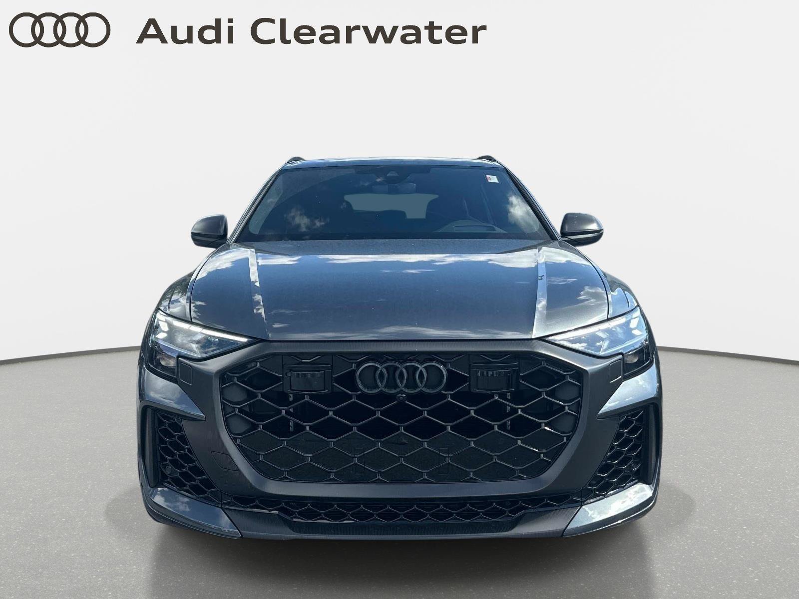 2025 Audi RS Q8 -'s photo