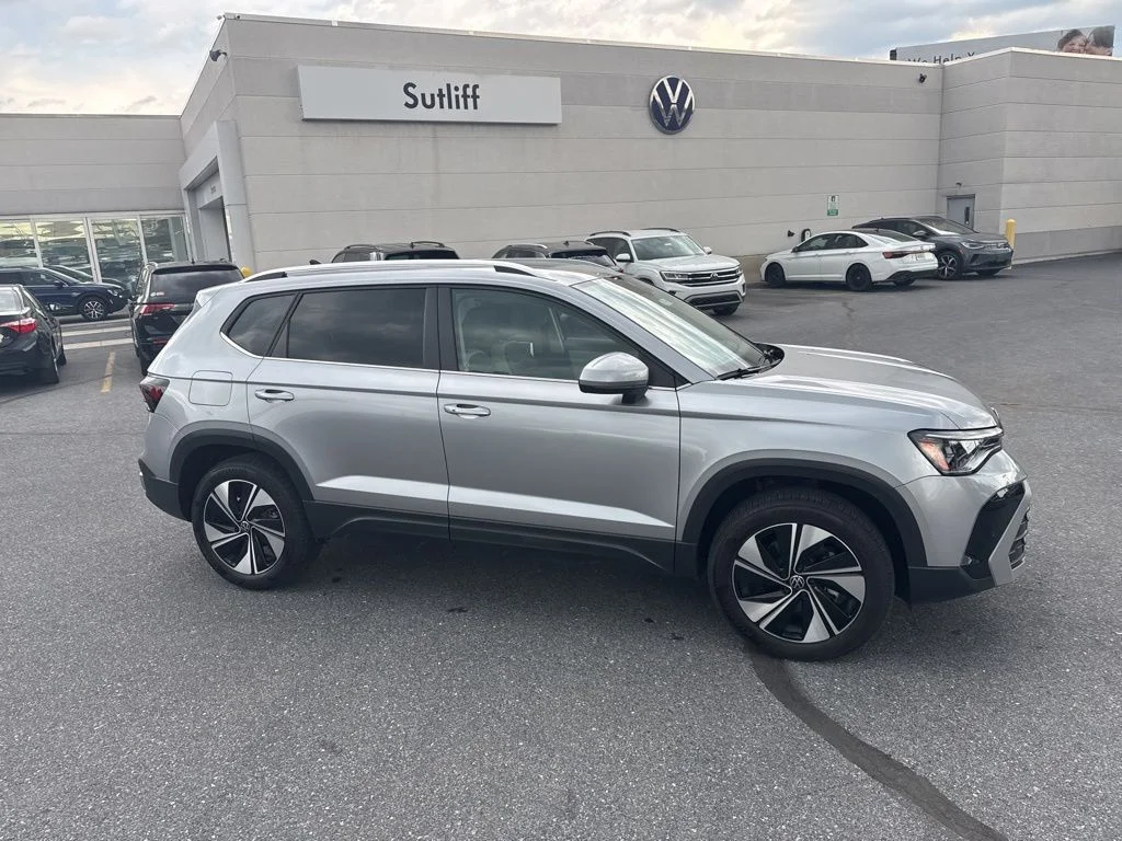 2025 Volkswagen Taos SE - Photo 27