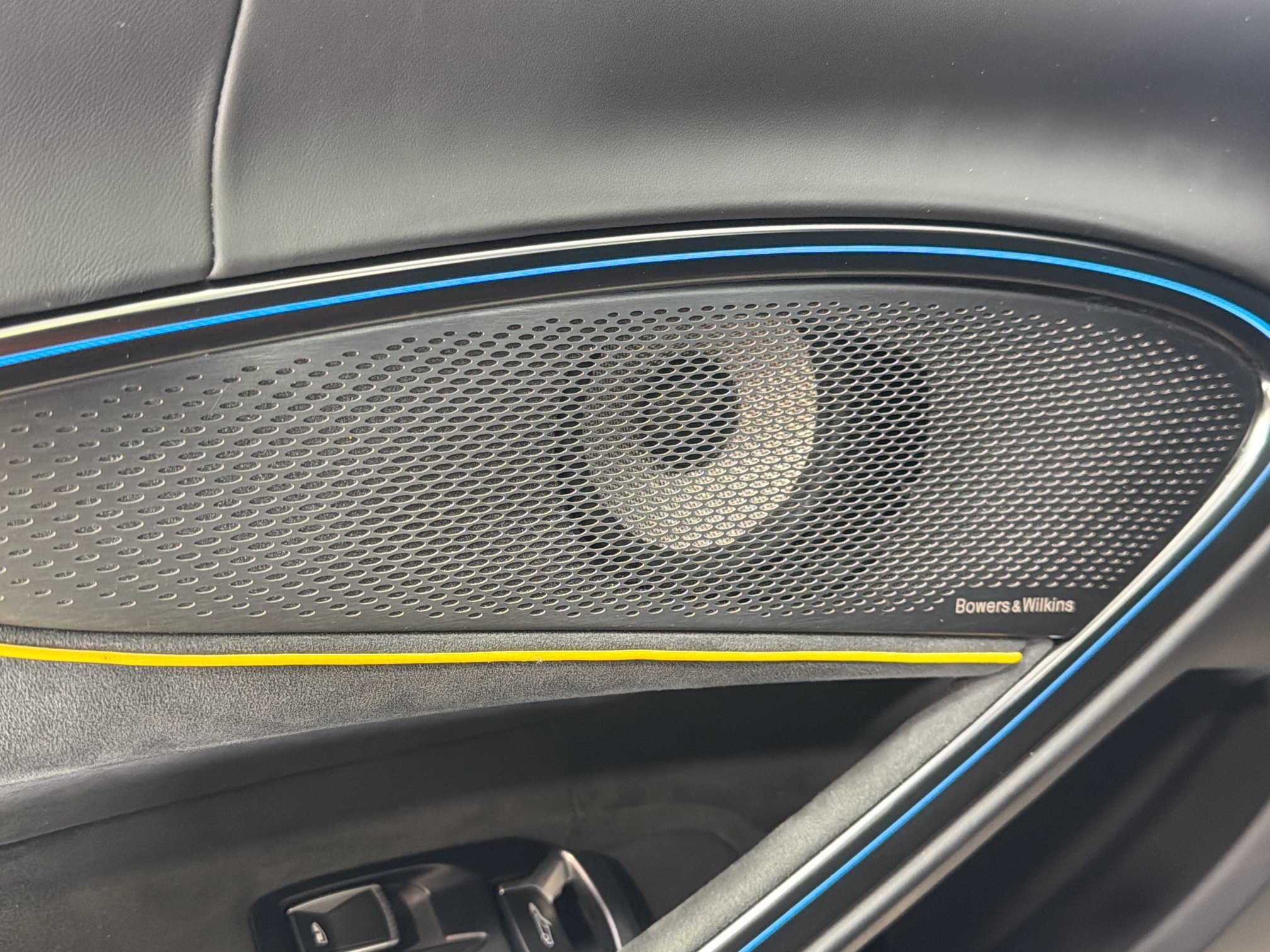 Used 2023 Ludus Blue McLaren Performance image 21