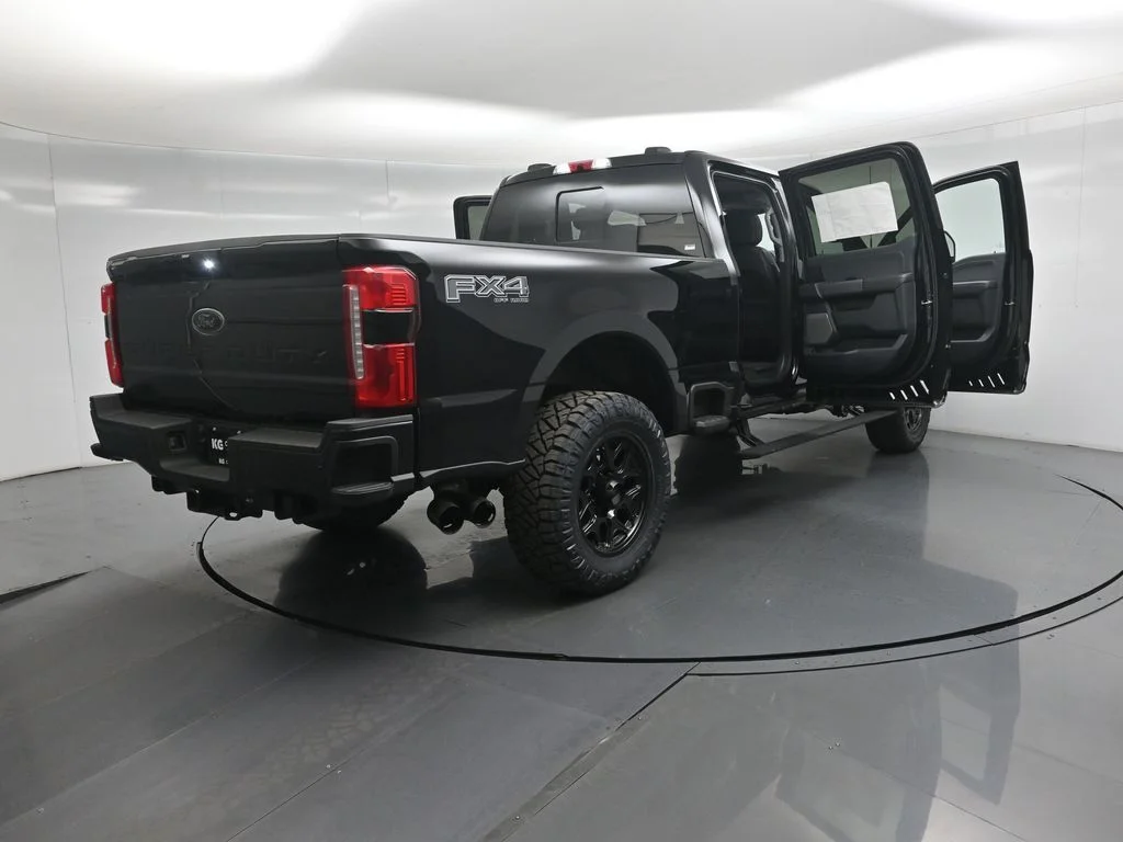 New 2026 Agate Black Metallic Ford Lariat image 5