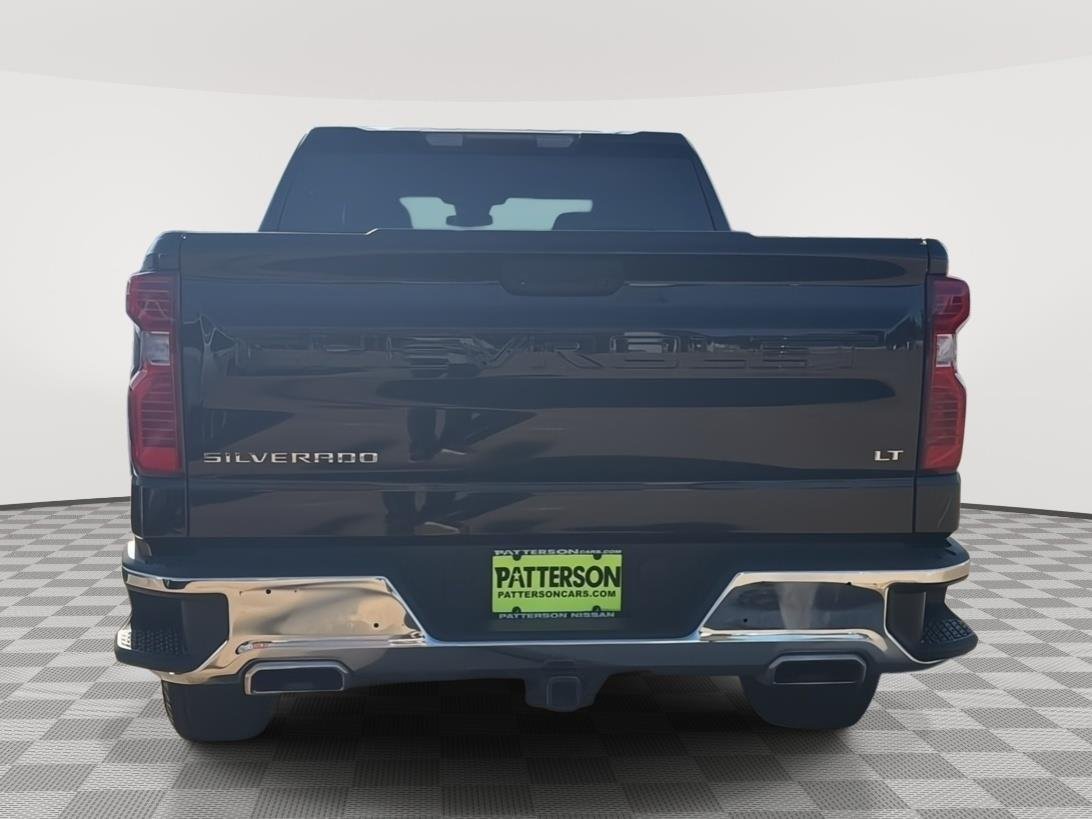 Used 2022 Black Chevrolet LT image 3