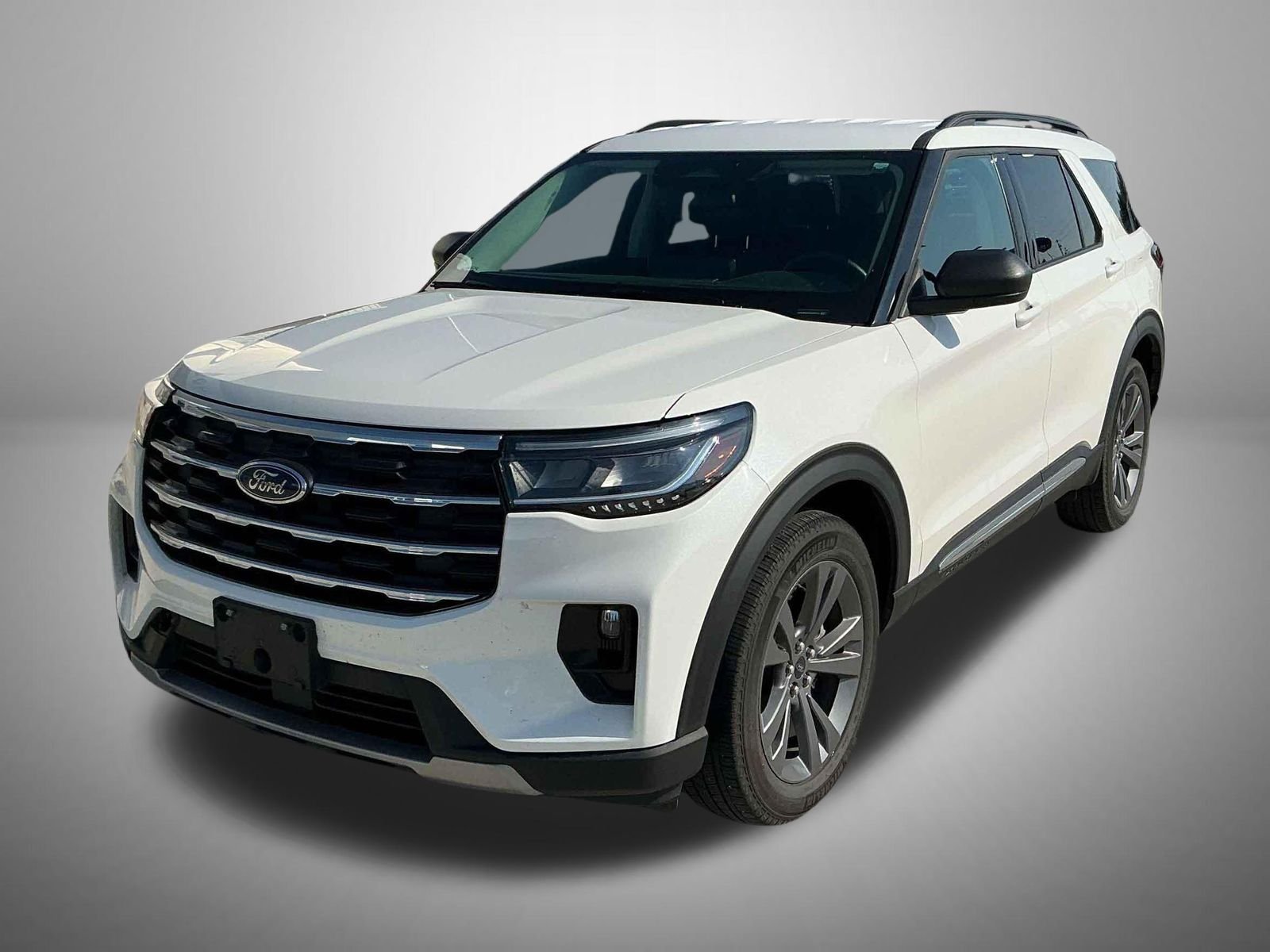 Used 2025 White Ford Active image 1