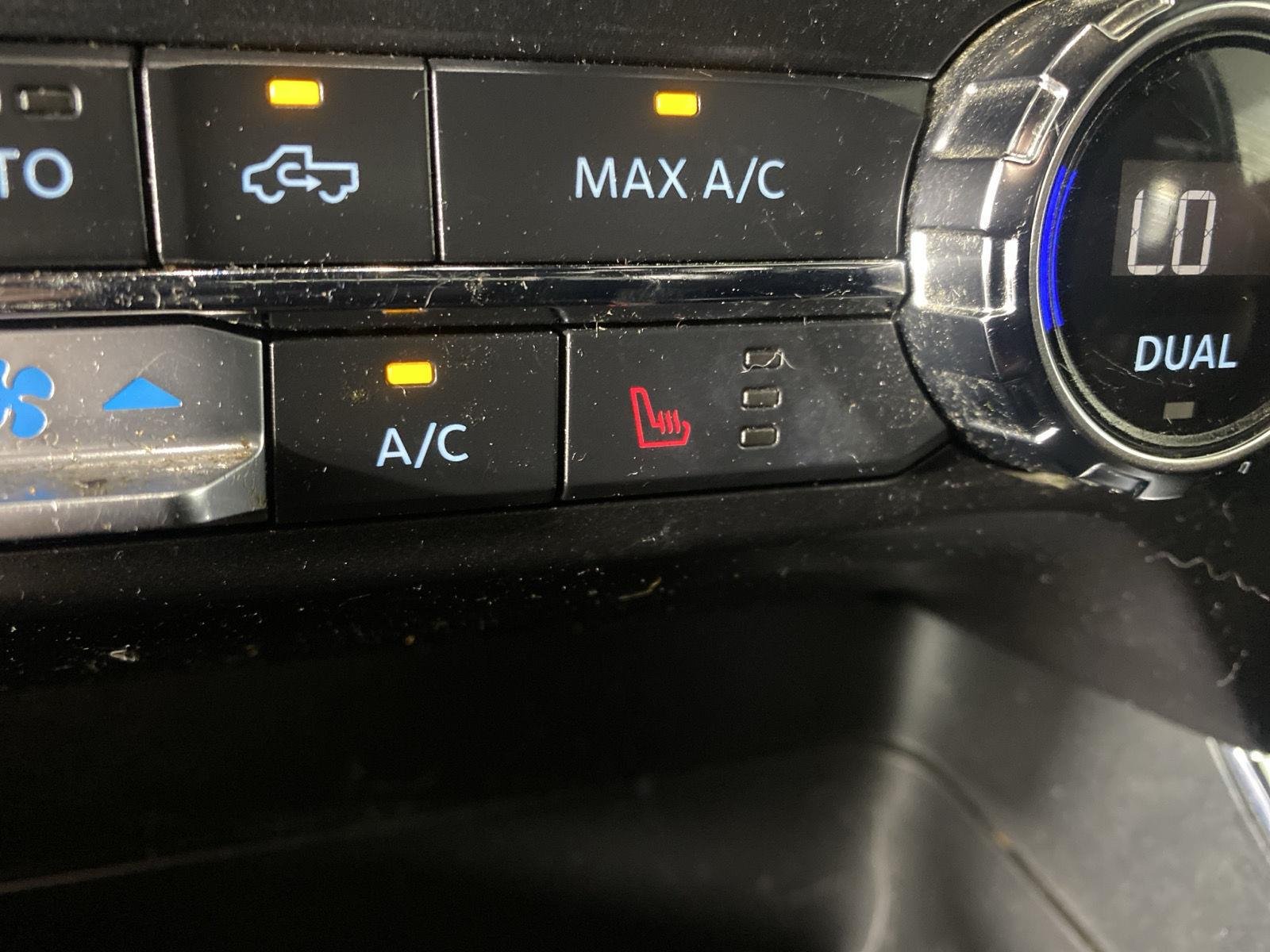 Used 2021 Oxford White Ford XLT image 33