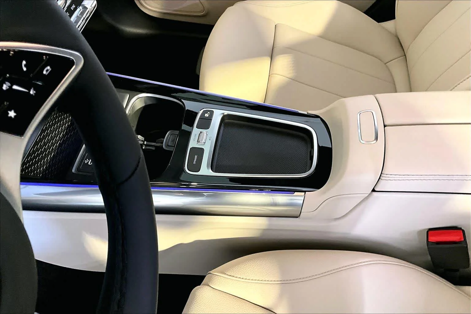 New 2026 Cirrus Silver Metallic Mercedes-Benz GLA 250 image 10