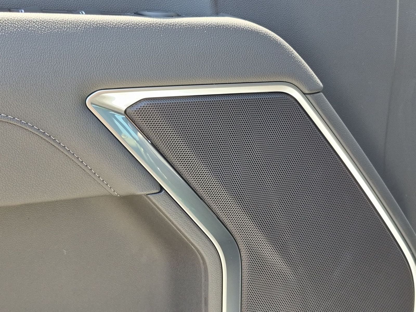 2026 GMC Sierra 3500HD SLE - Photo 23