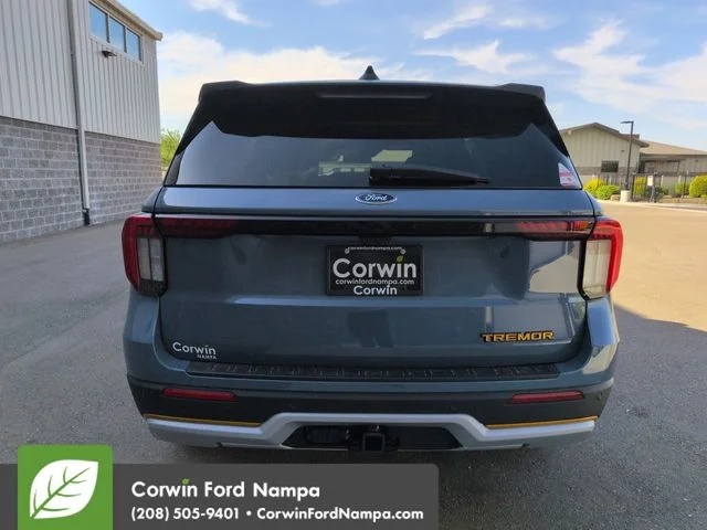 New 2026 Vapor Blue Metallic Ford Tremor image 4
