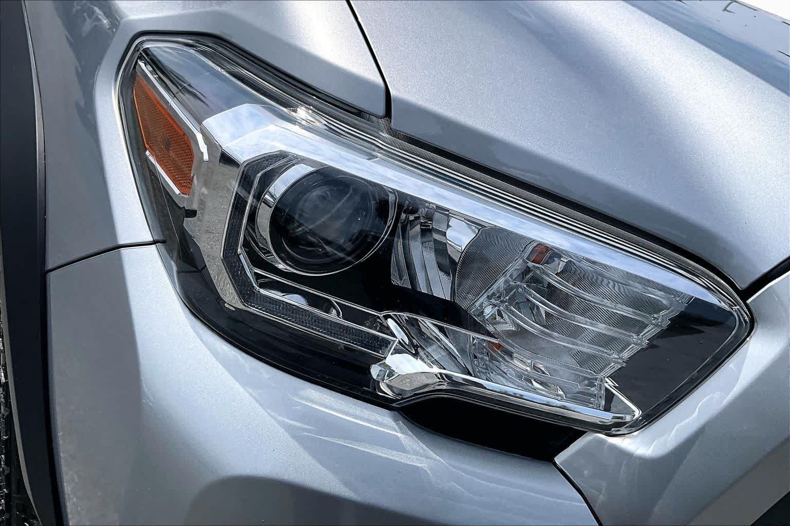 Used 2021 Silver Sky Metallic Toyota TRD Off Road image 27