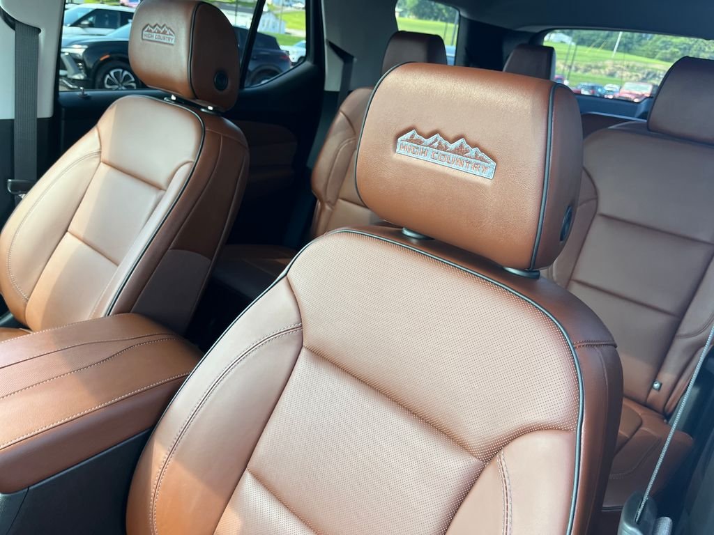 Used 2021 Beige Chevrolet High Country image 11