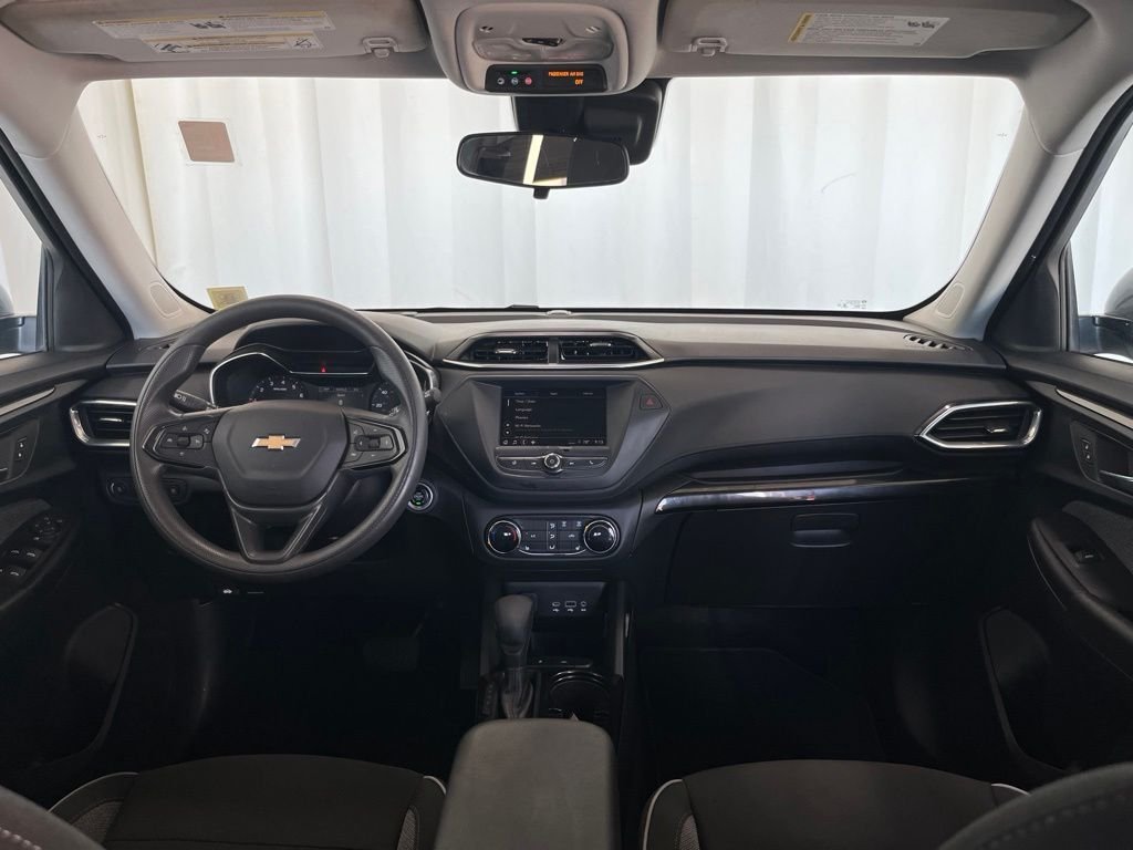 Used 2023 Gray Chevrolet LT image 9