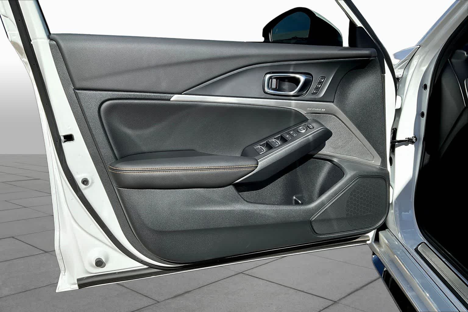 New 2026 Platinum White Pearl Acura w/A-Spec Technology Package image 10