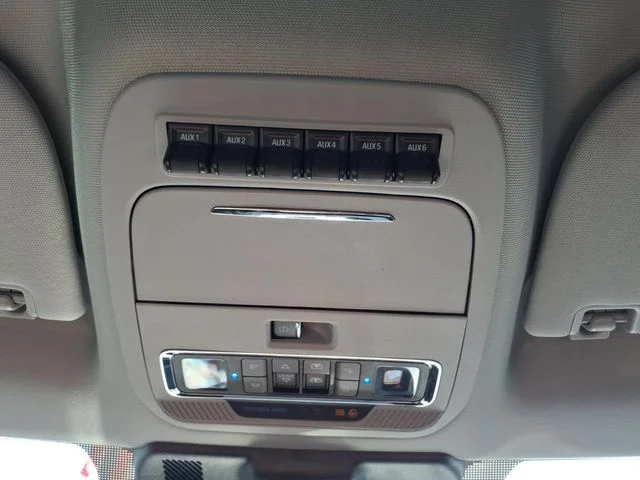 Used 2025 Black Ford Lariat image 27