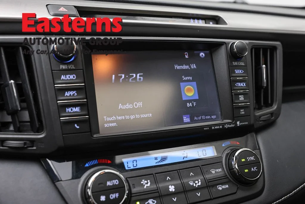 Used 2017 Blue Toyota XLE image 19