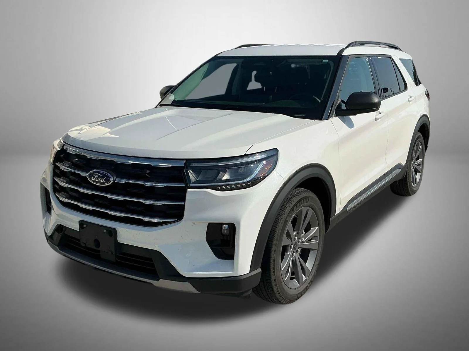 Used 2025 White Ford Active image 1